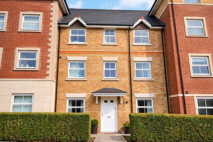 2 Bedroom Flat For Sale In Marbeck Close, Redhouse, SN25