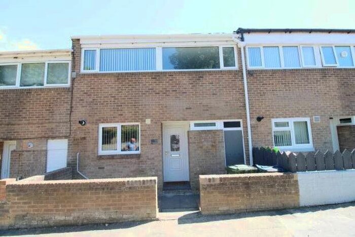 3 Bedroom Property To Rent In Stridingedge, Washington, NE37