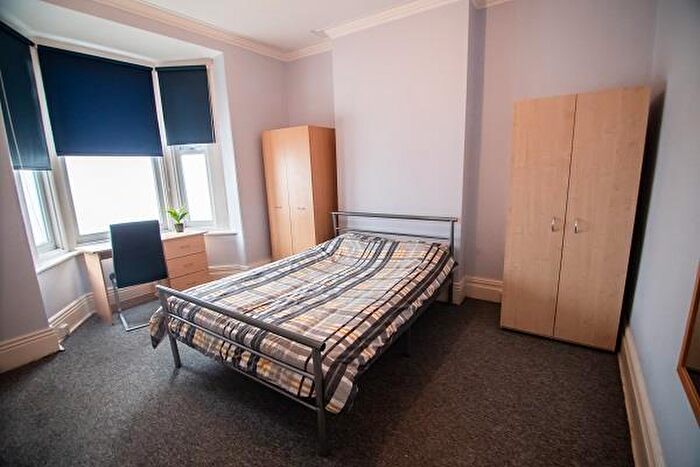 4 Bedroom House To Rent In Harland Road, Sheffield, S11