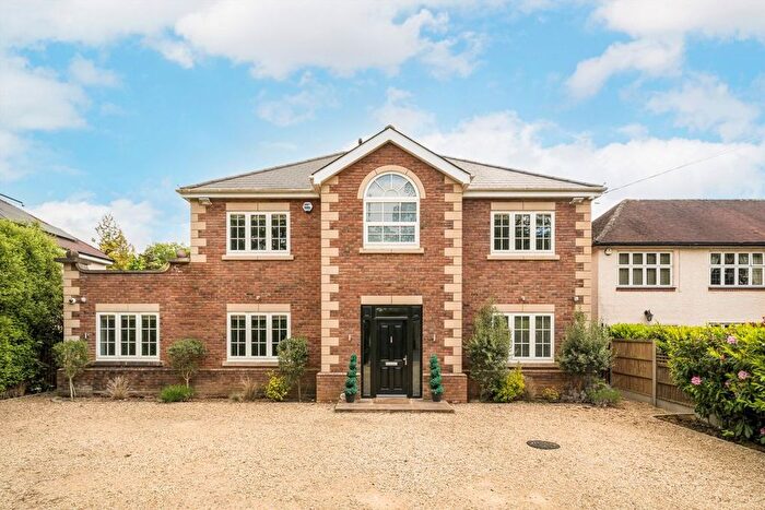 6 Bedroom Property To Rent In The Drive, Ickenham, UB10