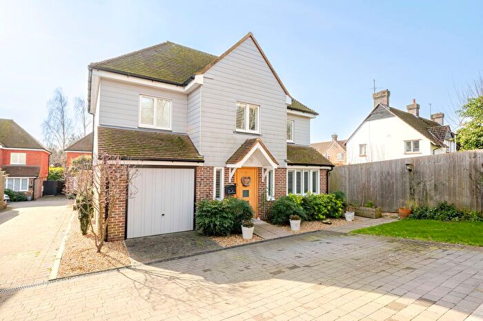 4 Bedroom Detached House For Sale In Eaton Close, Uckfield, TN22