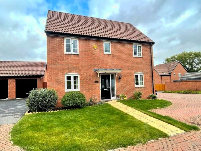 5 Bedroom Detached House To Rent In Langtoft Road, Leicester, LE5