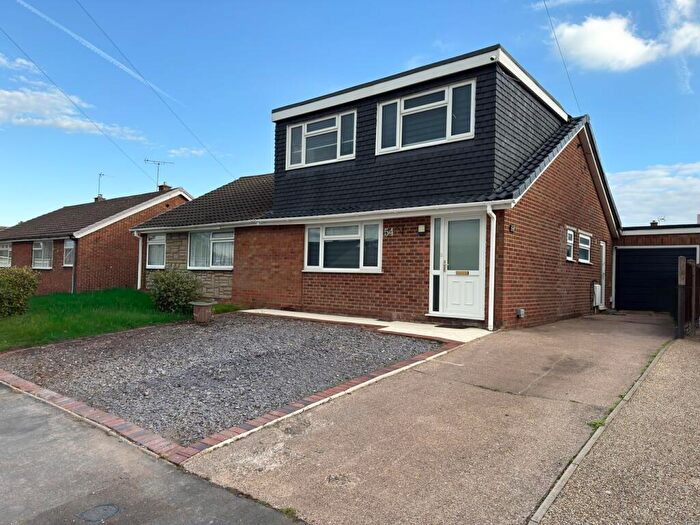 3 Bedroom Semi-Detached House For Sale In Henhurst Ridge, Burton-on-Trent, DE13