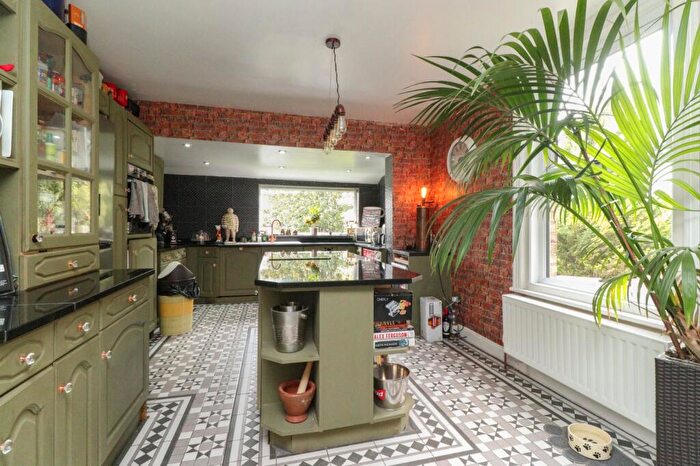 4 Bedroom Detached House For Sale In Ramsgate Road, Margate, Kent, CT9