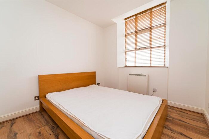 1 Bedroom Apartment To Rent In Wellington Mill, Wellington Road South, SK3