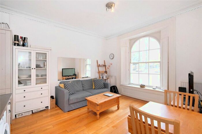 1 Bedroom Flat To Rent In Myddelton Square, London, EC1R