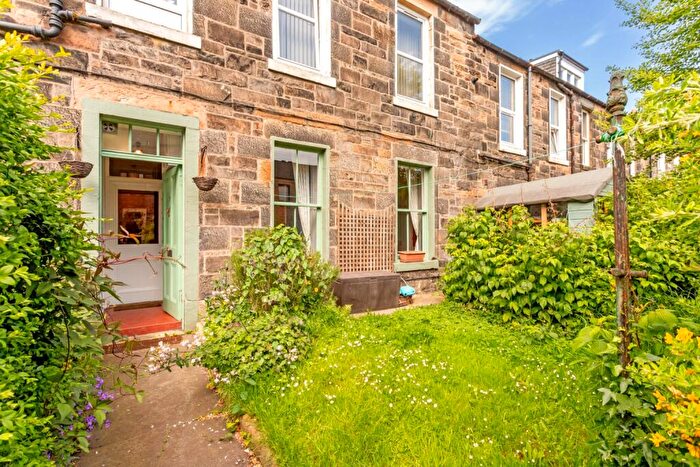 2 Bedroom Flat For Sale In Elm Place, Leith Links, Edinburgh, EH6