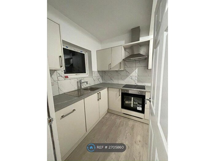 1 Bedroom Maisonette To Rent In High Street, Sheffield, S20