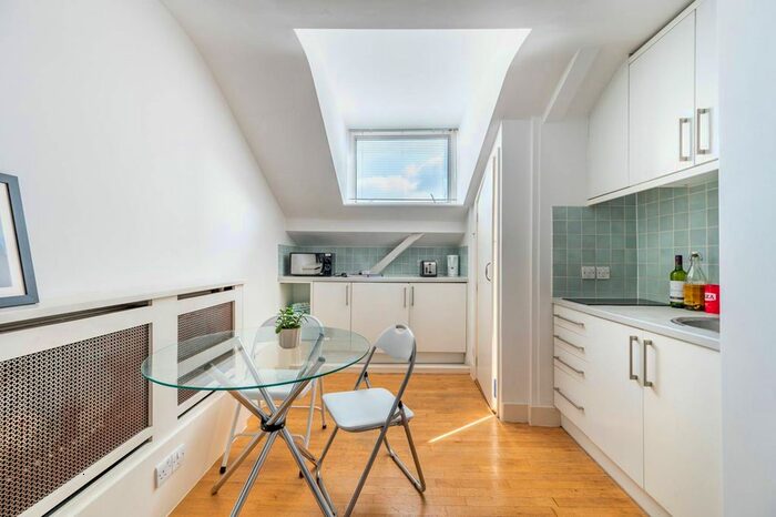 Studio To Rent In Westbourne Terrace, Bayswater, London, W2