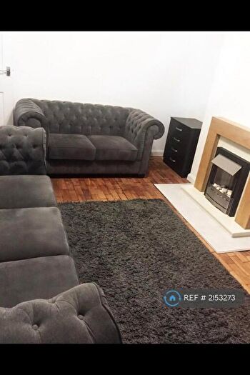 3 Bedroom Semi-Detached House To Rent In Burnham Road, Scunthorpe, DN15