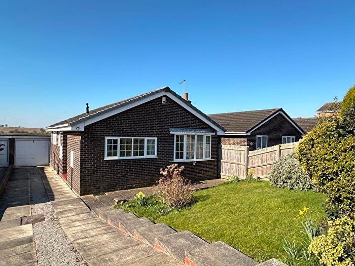 2 Bedroom Detached Bungalow For Sale In Castlegate Drive, Pontefract, WF8