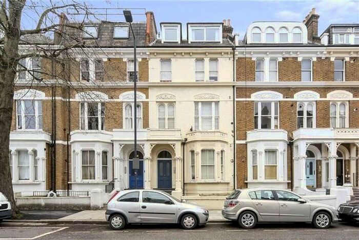 2 Bedroom Flat To Rent In Sinclair Road, Brook Green, London, W14