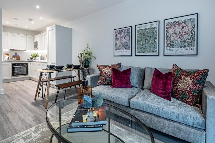 1 Bedroom Apartment For Sale In Forest Road, Walthamstow, E17