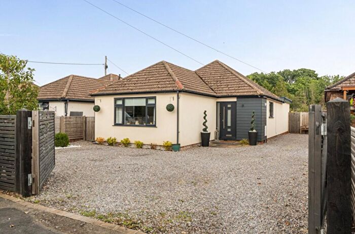 3 Bedroom Bungalow For Sale In Rownhams Road, North Baddesley, Southampton, Hampshire, SO52