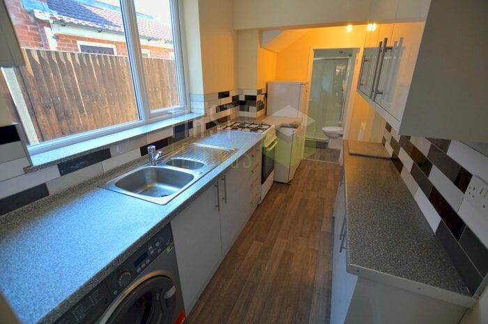 3 Bedroom Terraced House To Rent In Wordsworth Road, Clarendon Park, LE2