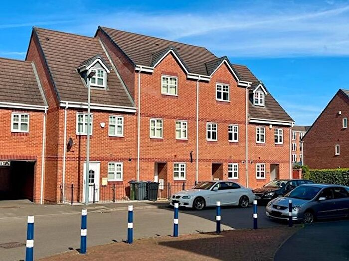 4 Bedroom Property To Rent In Thunderbolt Way, Dudley, DY4