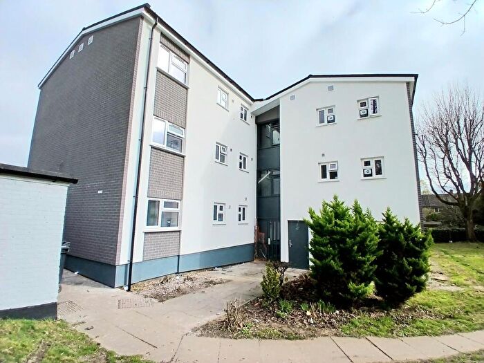 Studio To Rent In Penn Road, Stevenage, SG1