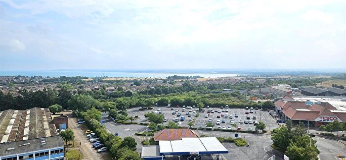 2 Bedroom Flat To Rent In Manston Road, Ramsgate, CT12