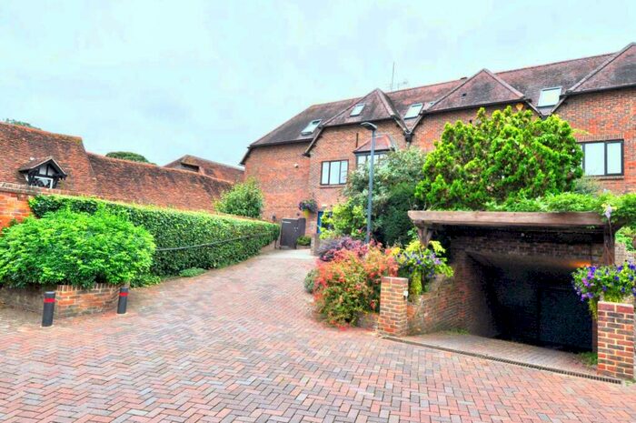 2 Bedroom Apartment To Rent In Adam Court, Henley On Thames, RG9
