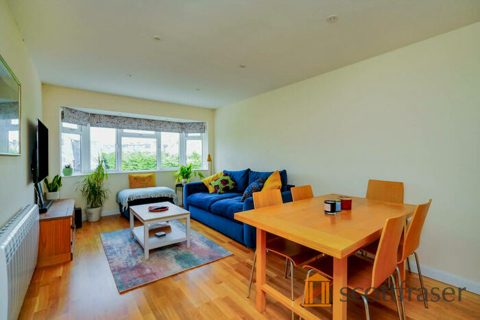 2 Bedroom Apartment To Rent In Water Eaton Road, Summertown, OX2