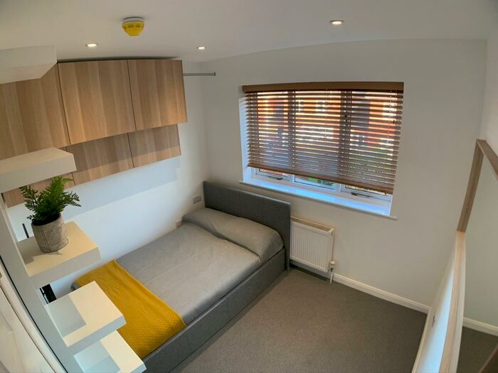 Studio To Rent In Okehampton Road, Exeter, EX4