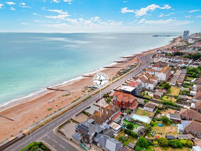 4 Bedroom Detached House For Sale In Brighton Road, Worthing, BN11