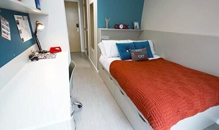 Studio To Rent In York Road, Bournemouth, BH1