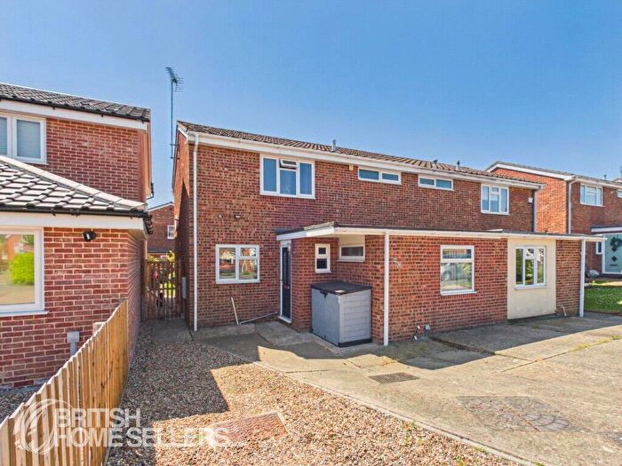 3 Bedroom Semi Detached House For Sale In Churchill Avenue, Halstead, Essex, CO9
