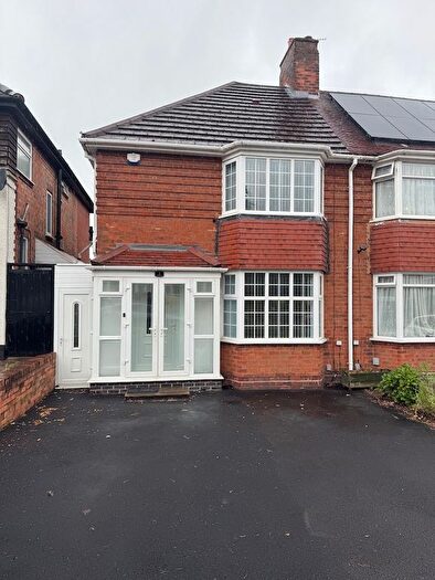 3 Bedroom Semi-Detached House To Rent In Lewis Road, Birmingham, B30