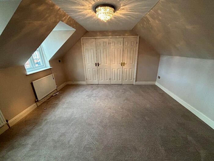 5 Bedroom Detached House To Rent In Glencrofts, Hockley, Essex, SS5