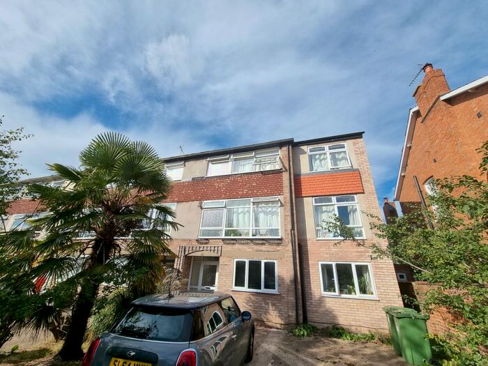 9 Bedroom Terraced House To Rent In Russell Terrace, Leamington Spa, CV31