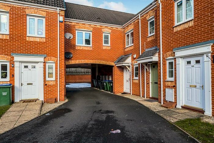 1 Bedroom Flat To Rent In Sannders Crescent, Tipton, West Midlands, DY4