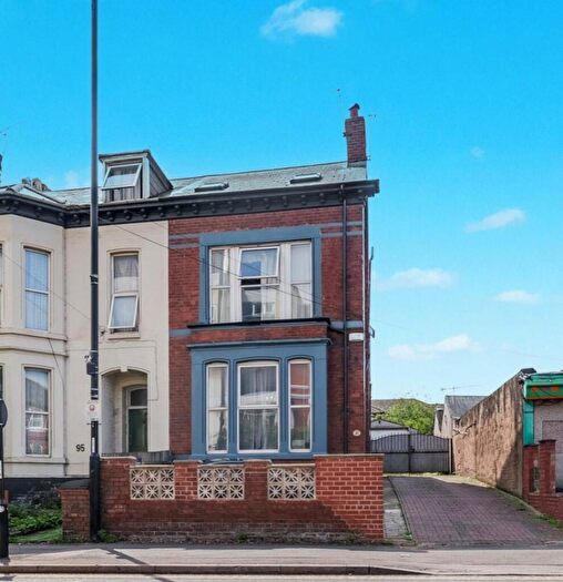 6 Bedroom House For Sale In Holyhead Road, Coventry, CV1