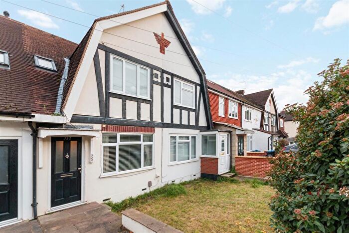 2 Bedroom Terraced House For Sale In Garth Road, Morden, SM4