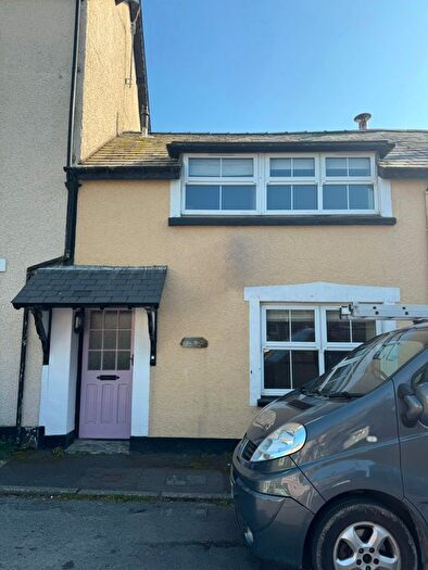 3 Bedroom Terraced House To Rent In Castle Square, Criccieth, LL52