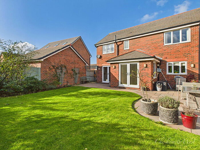 4 Bedroom Detached House For Sale In Pinfold Close, Great Eccleston, PR3