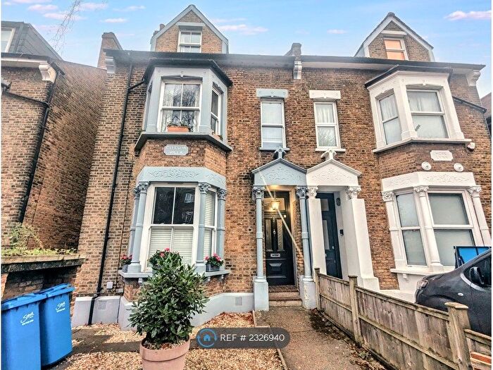 1 Bedroom Flat To Rent In Barry Road, London, SE22