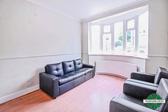 3 Bedroom House To Rent In Mayville Road, E11