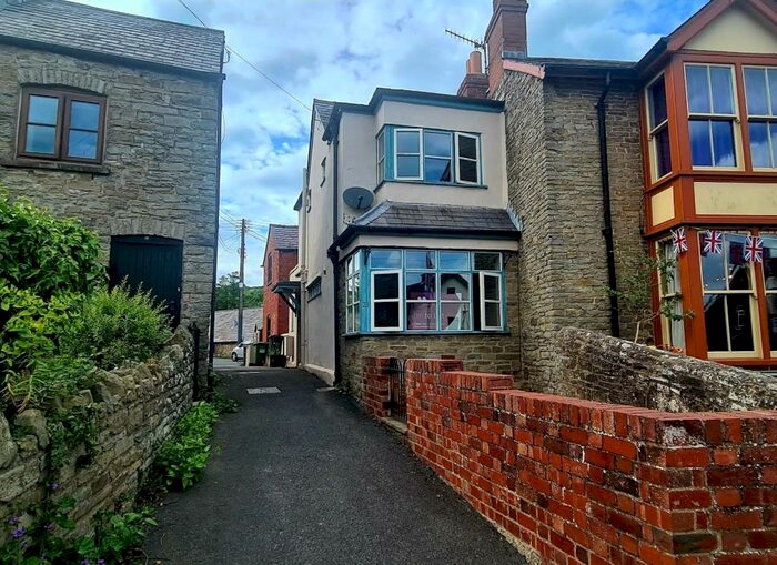 2 Bedroom End Of Terrace House To Rent In Victoria Road, Kington, HR5