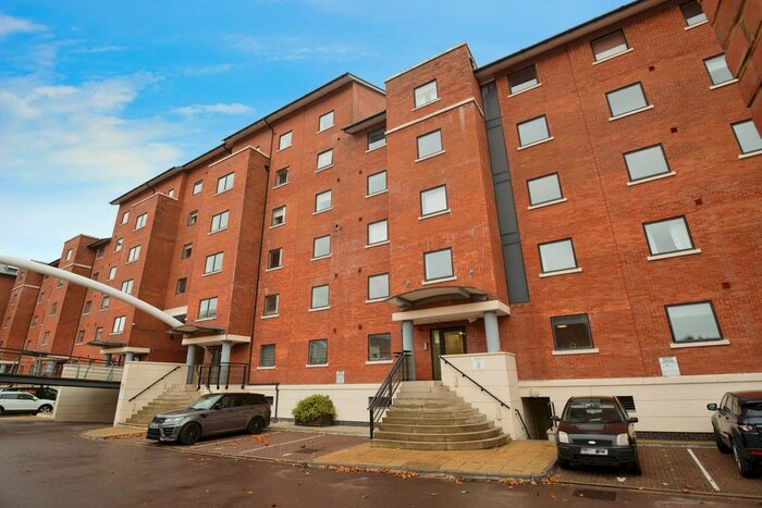 2 Bedroom Flat To Rent In Henke Court, Cardiff, CF10
