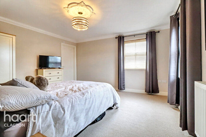 6 Bedroom Detached House For Sale In Colchester Road, Clacton-On-Sea, CO16