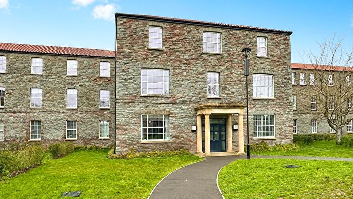 2 Bedroom Flat For Sale In Captains Garden, Fishponds, Bristol, BS16