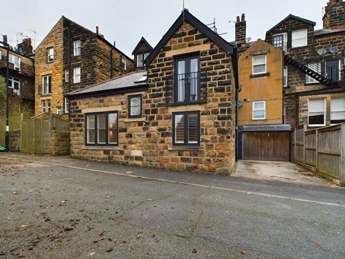 1 Bedroom Detached House To Rent In Back Harlow Moor Drive, Harrogate, HG2