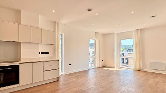1 Bedroom Flat To Rent In Windsor Bridge Road, Bath, BA2