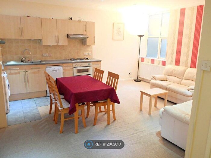 2 Bedroom Flat To Rent In John Street, Luton, LU1
