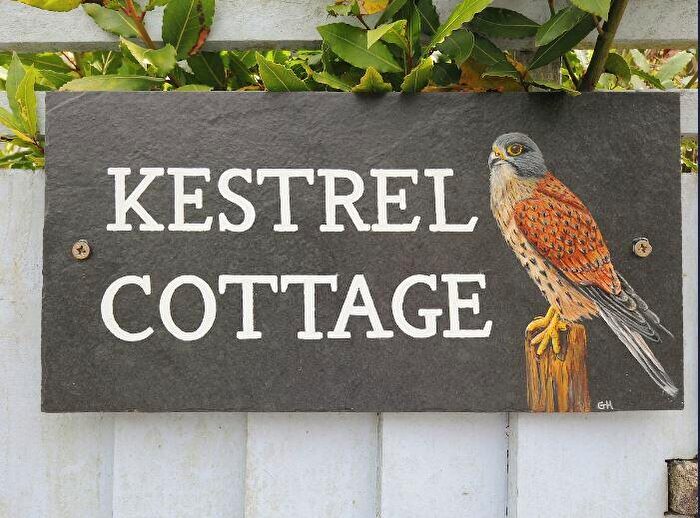 2 Bedroom Cottage To Rent In Kestrel Cottage, Whitchurch, PL19