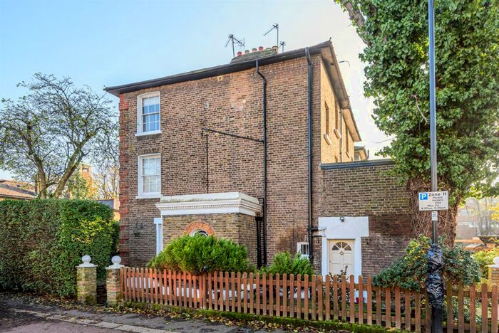 1 Bedroom Flat To Rent In Arden Road, London, W13