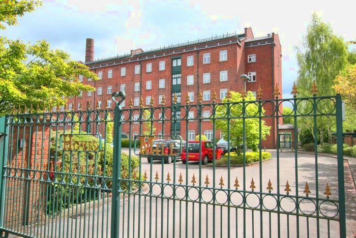 2 Bedroom Apartment To Rent In Union Road, Macclesfield, Cheshire, SK11