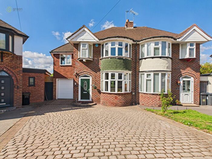 4 Bedroom Semi-detached House For Sale In Padstow Road, Erdington, Birmingham, B24