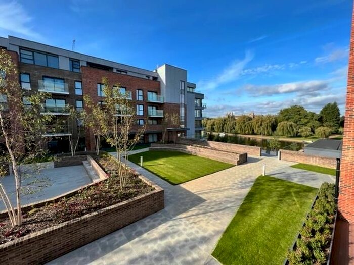 1 Bedroom Flat To Rent In Merlin Drive, Fletton Quays, Peterborough PE2